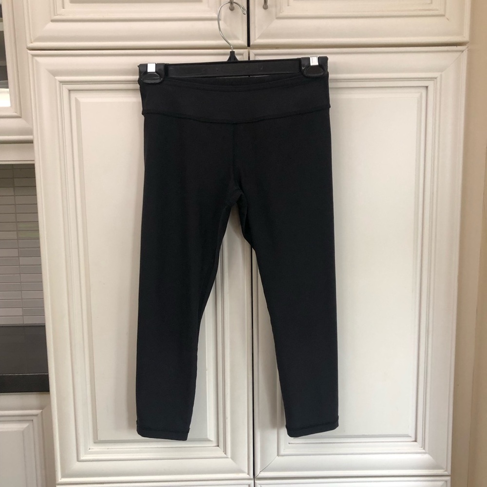 Ivivva by Lululemon reversible girl’s crop leggings